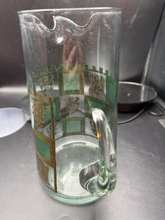 ExplorePAHistory.com - Image Henry VIII Rampart Lion Pitcher
